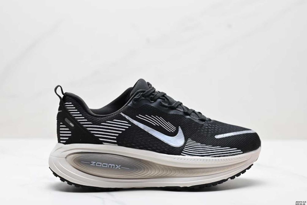 Оригинални мъжки маратонки Nike Vomero 18 oreo налични 41,42,43
