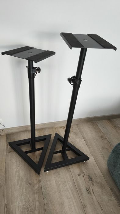 Standuri Boxe Adam Hall SKDB-039