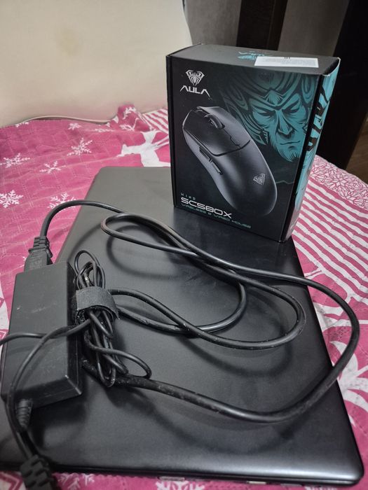 Ноутбук Aser Aspire E1