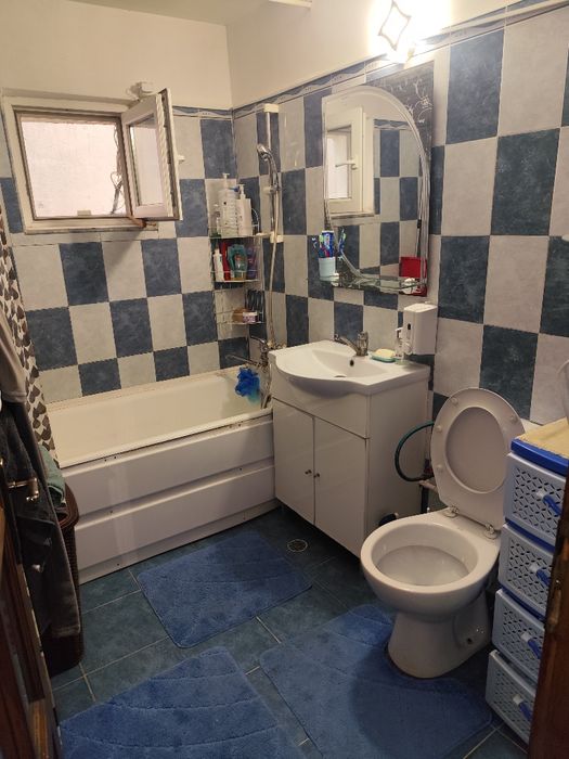 Vând apartament cu 2 camere
