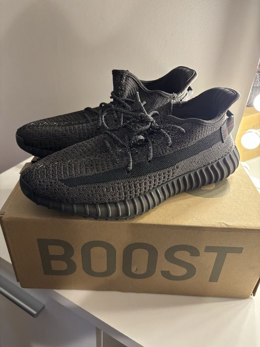 Adidas x Yeezy..
