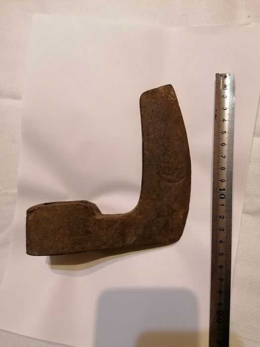 Брадва старинна - здрава