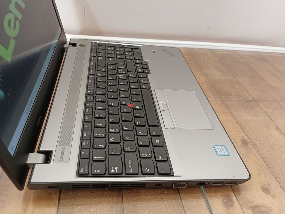 Лаптоп Lenovo ThinkPad E570 – 15.6  Core i5-7200U  8GB RAM  240GB NVMe SSD