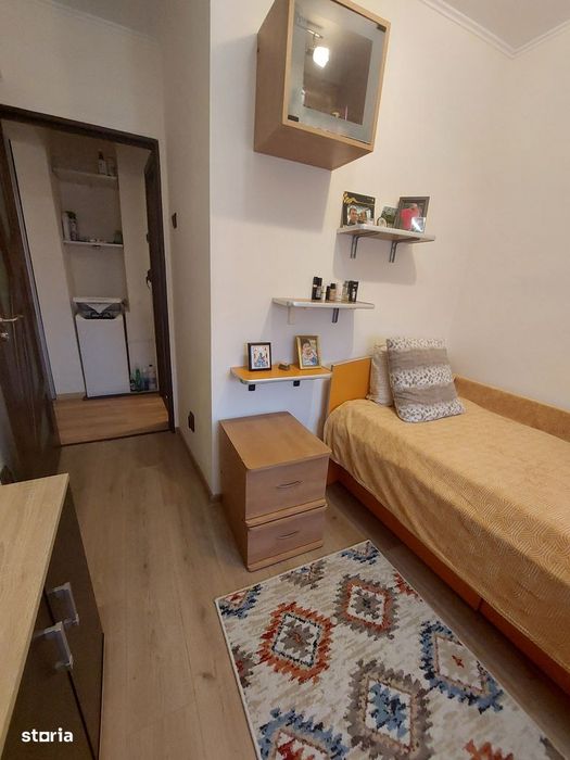 Calea Aradului- 3 camere+living,etaj 2 ,mobilat, 2 băi