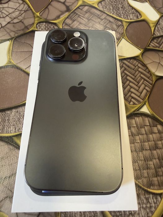 Iphone 16 pro Black Titanium