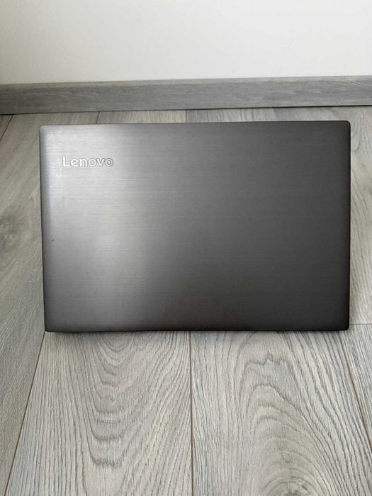 Laptop Business Lenovo V330-15IKB | Intel i5-8250U | 8GB RAM | 256GB SSD | Full HD