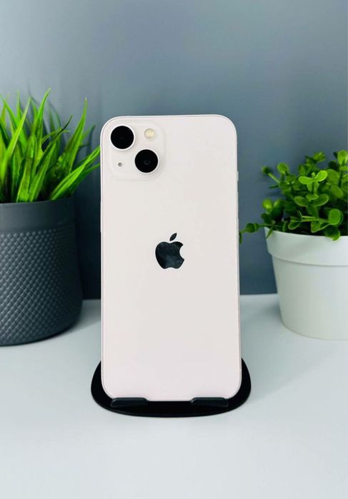 iPhone 13 белый цвет