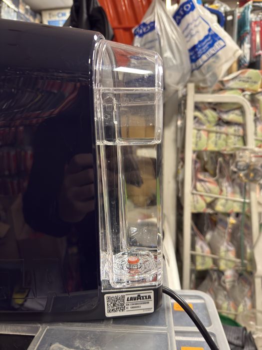 Кафе машина LAVAZZA BLUE LB 900 CLASSY COMPACT +30бр капсули