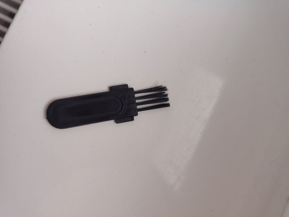 Aparat de ras bărbați