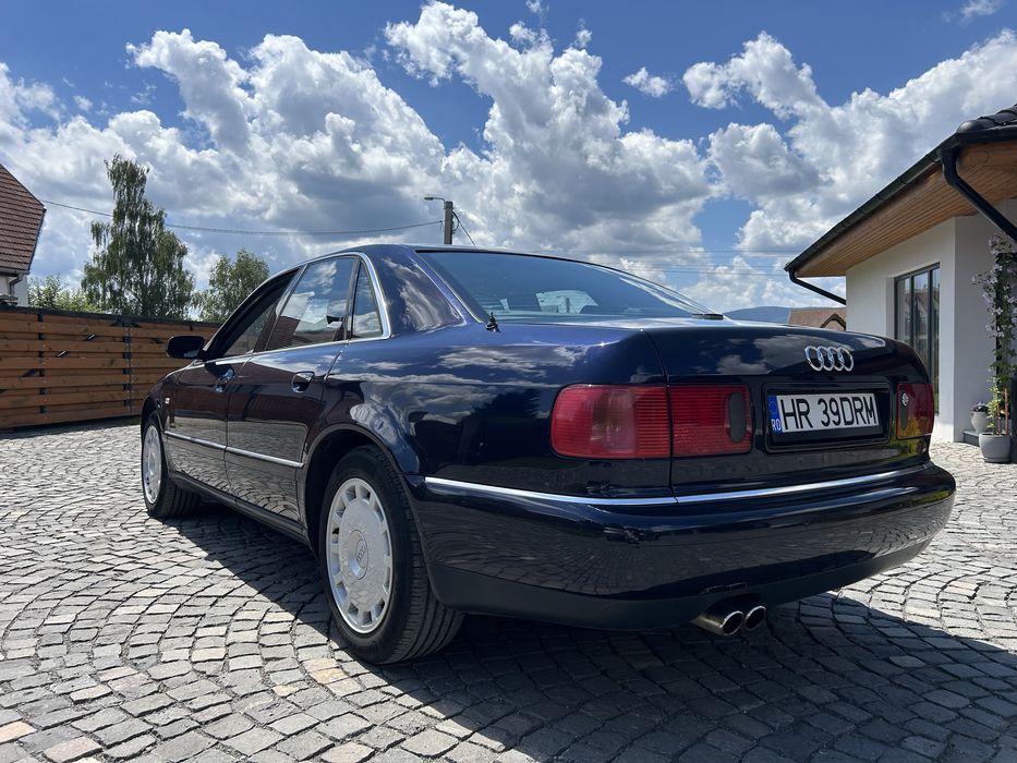 Audi A8 D2, 4.2, V8