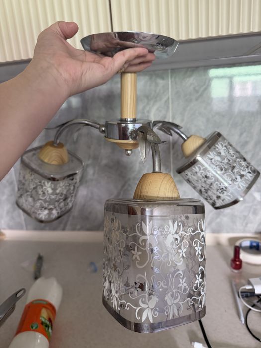 Люстра сатылады срочно!