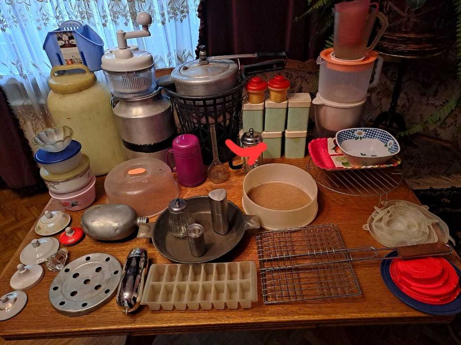 Кухонная утварь и посуда