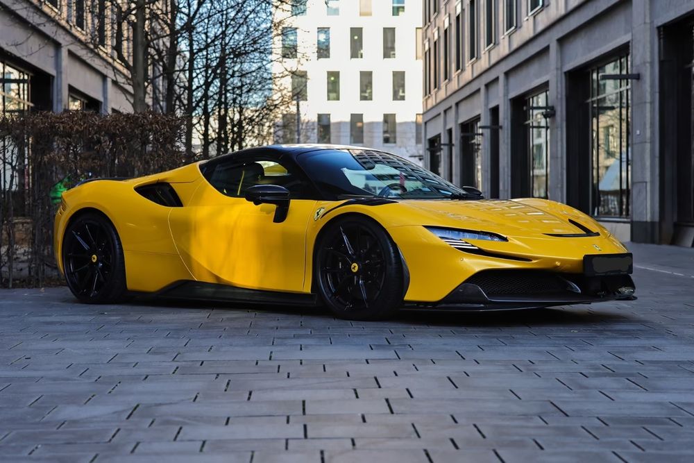 Ferrari SF90 Spider