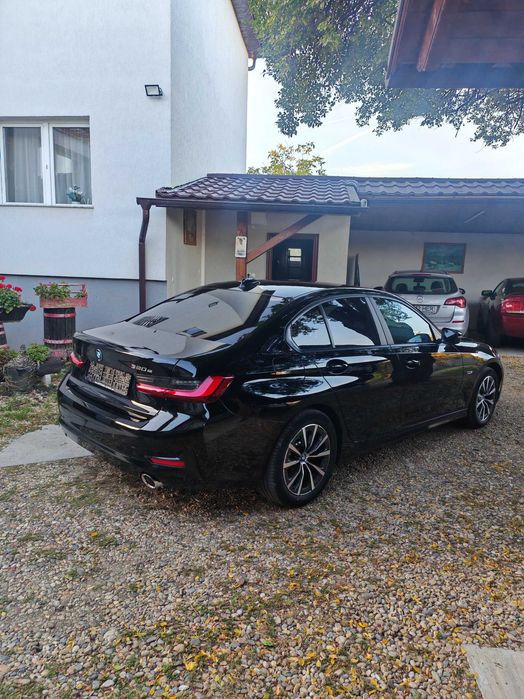 BMW Seria 3 2022 — imagine 4
