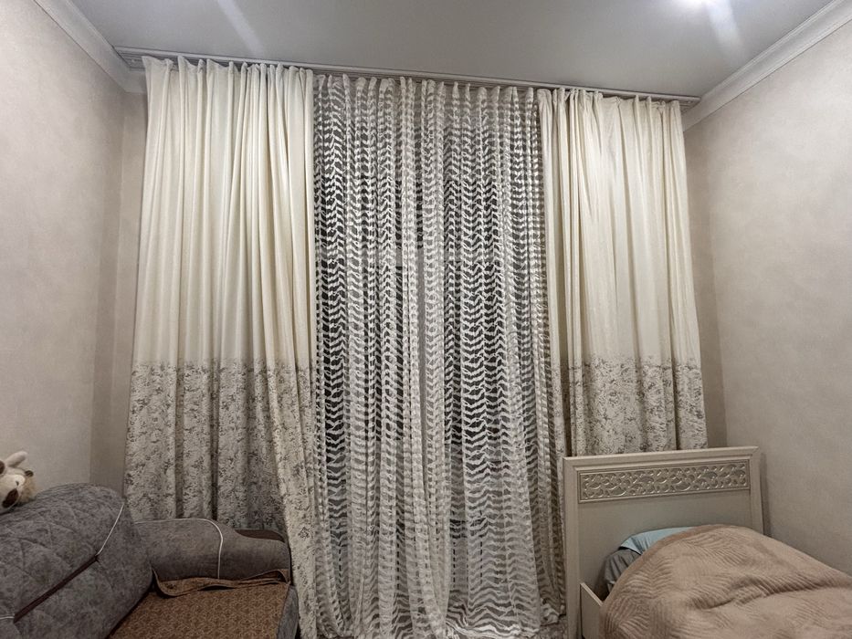 Продаю шторы и тюль срочно