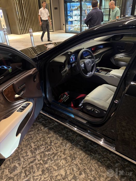 Lexus Ls 350 kraska toza
