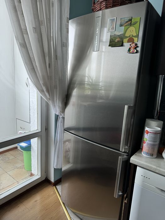 Продам холодильник