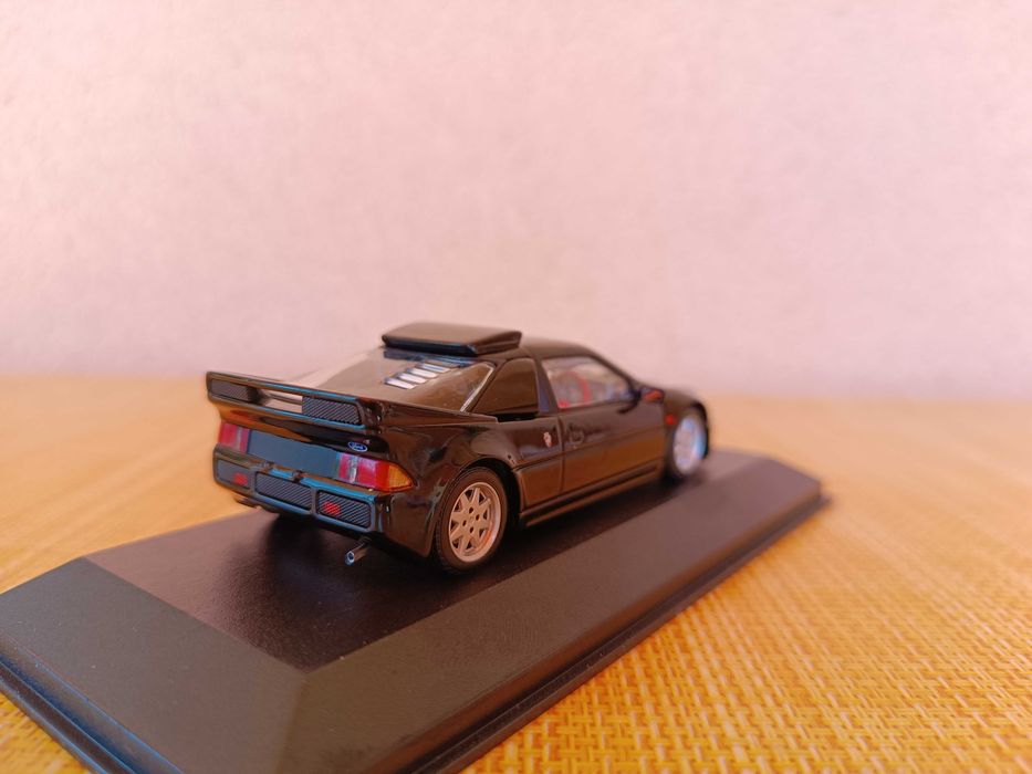 Колекционерски модел 1:43 Minichamps - Ford RS200