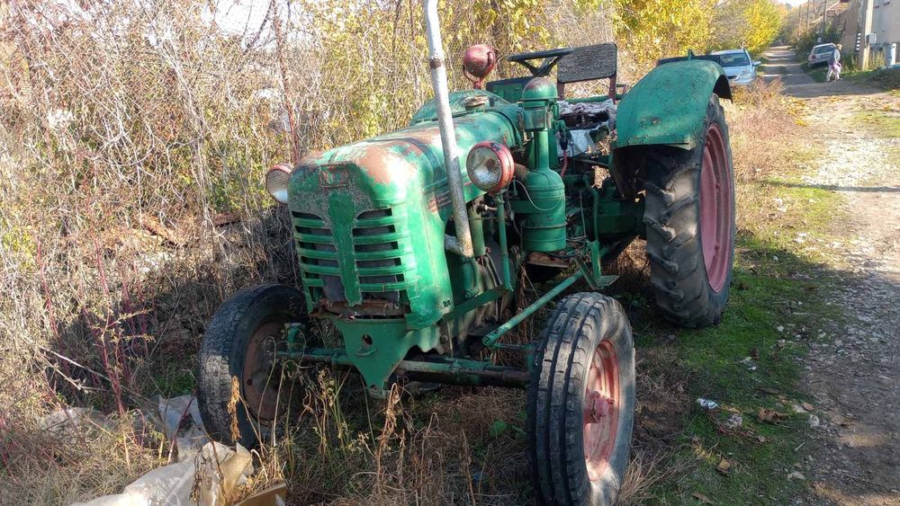 Продавам части за    трактор ДТ 20 и ДТ14