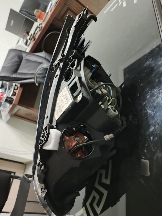 Bmw m5 e60 fara oldi óng va chap b/u xolati ideal