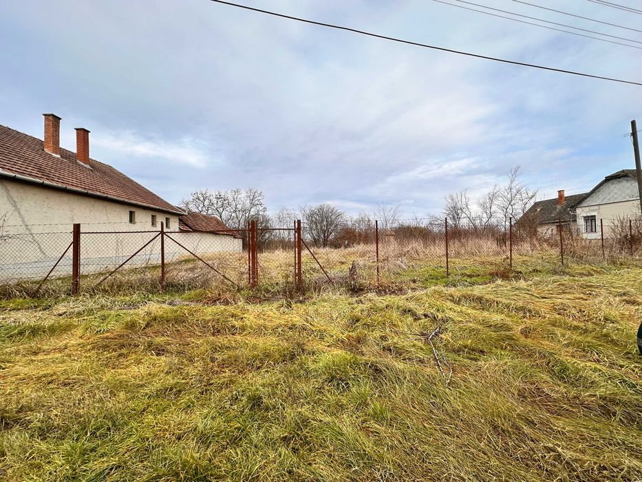 DE VÂNZARE 4 Case În Ungaria