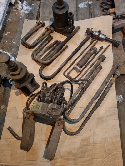 Стремянки для рессоры