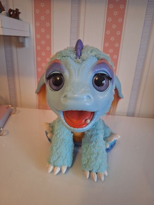 Интерактивен дракон бълващ водна пара