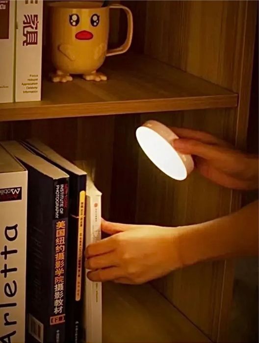 Светильник с дaтчиком движeния Ночник беспроводной