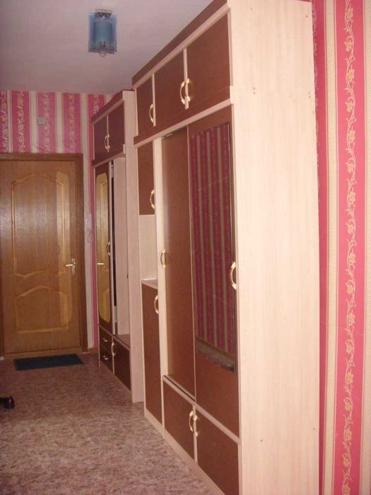 Продам шкаф для прихожей (2 модуля)