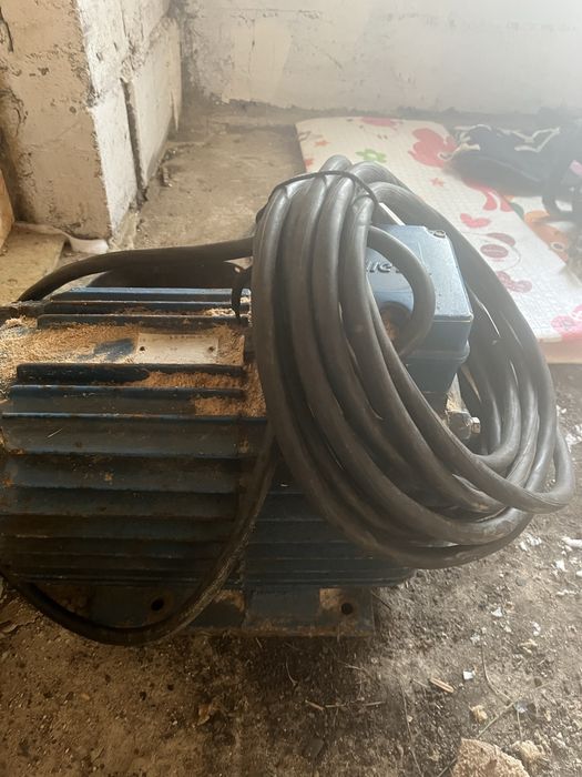 Продам двигатель 11кв