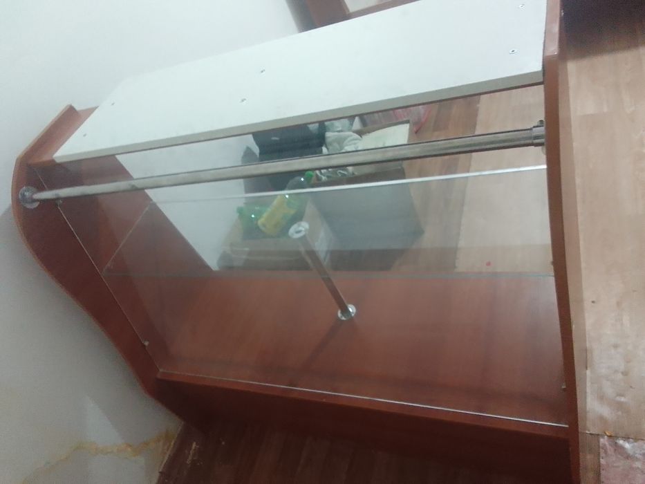 Срочно продам ветрину