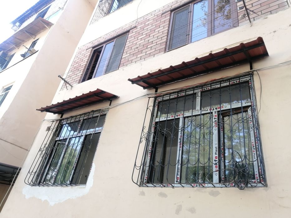 Предлагаем услуги по установки козырьков бельевых роликов в г.Ташкент