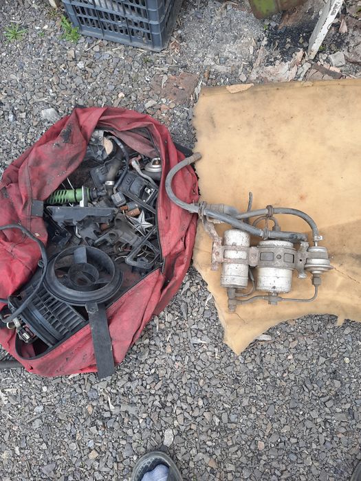 Продам запчасти на 190 мерс