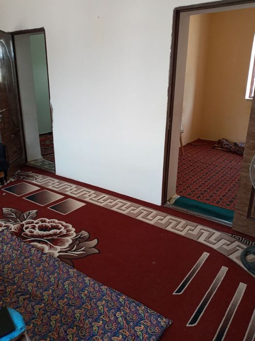 Termizda 4sotixli uy sotiladi maktab yonida