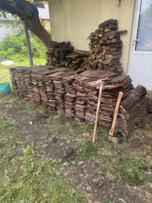 Продавам използвани керемиди