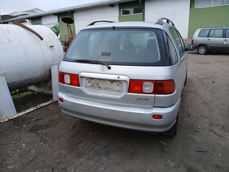 Toyota picnic 2.2td 2000g.  3C-TE