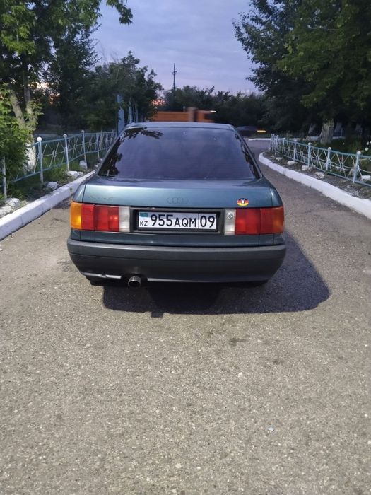 Audi 80 B3, объем двигателя 1.8 л