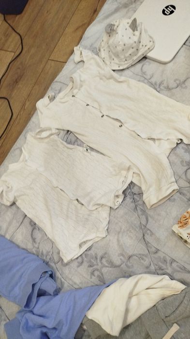 Продам детские вещи