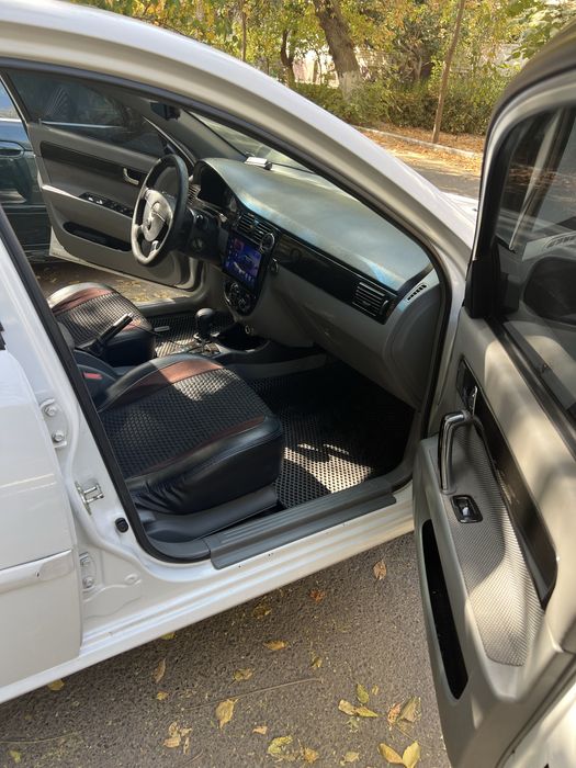 Ласетти Автомат 2009 год