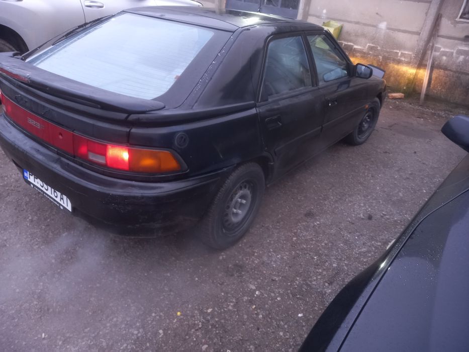 Мазда323 1.6 16 клапан,бензин.газ инжец