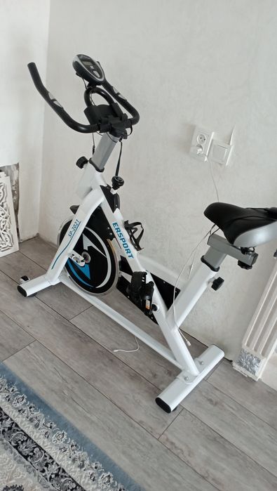 Тренажерный велосипед