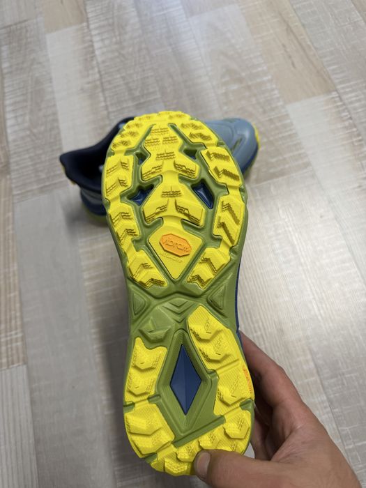 Adidasi HOKA Mafate Speed 4.  Size 41,42,