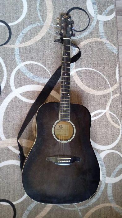 Продам гитару цена такой 100к продам за 60-70к