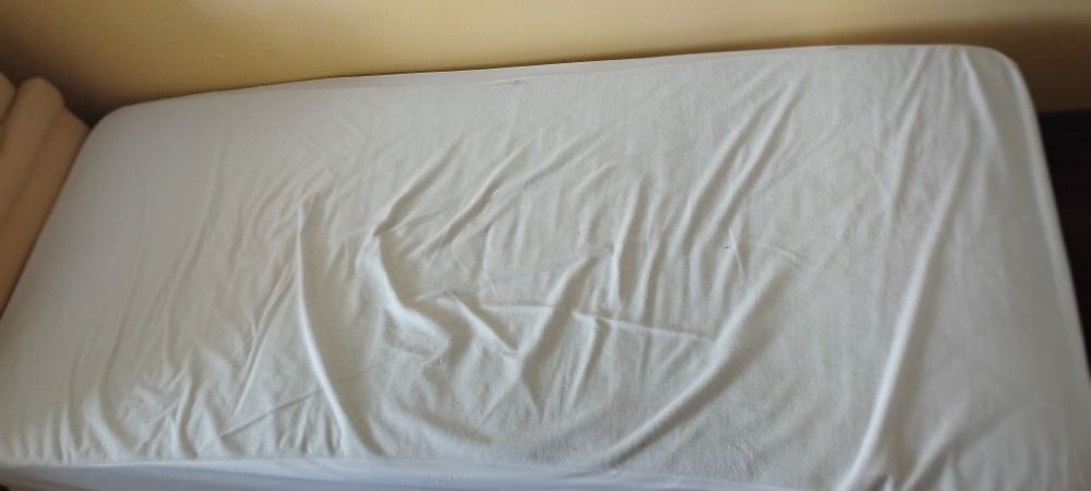 Продам 2 односпальных матраса, 19000