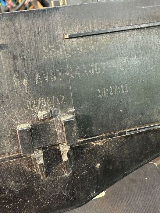 TABLOU PANOU SIGURANTE FORD FOCUS MK3 BERLINA 1.6 DIESEL 2012 COD OEM 5B0Q10107 AV6T14A067AC AV6T-14A067-AC AV6T14A142AB AV6T-14A142-AB 2011-2015