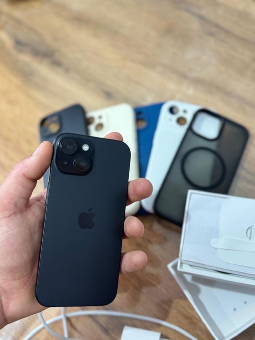 iPhone 15, 256gb black.