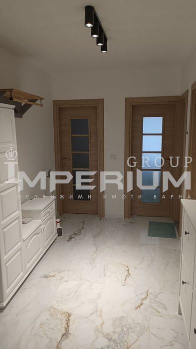 Дава се под наем Тристаен апартамент в Варна, Бриз - 111 кв.м за 797.64 € - Снимка #12