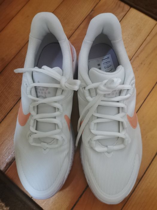 Нови обувки Nike Star Runner 4