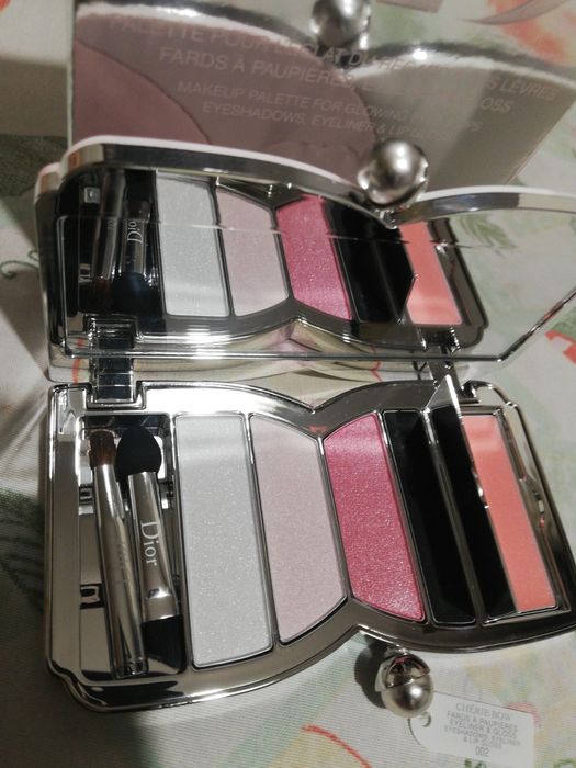 CHERIE BOW PALETTE Christian Dior Палитра гримове от Диор