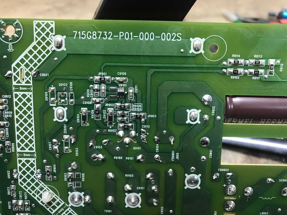 Sursa 715G8732-P01-000-002S